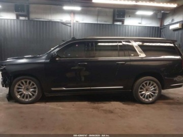 Cadillac Escalade III 2024 Cadillac Escalade Esv Premium Luxury 2024 6.2l 6.2 Benzyna 420KM, zdjęcie 2