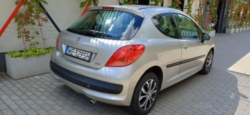Peugeot 207 Hatchback 5d 1.4 VTi 95KM 2008 Peugeot 207 klimatyzacja, zdjęcie 12