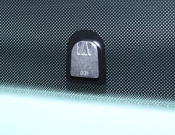 NOVÁ SKLO (OKNO) PŘEDNÍ ČELNÍ SUZUKI VITARA 2015-