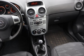 Opel Corsa D Hatchback 1.2 Twinport ECOTEC 70KM 2011 Opel Corsa 1.2 , Klima, Tempomat, Parktronic, zdjęcie 7