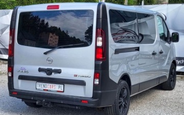 Opel Vivaro B Kombi Extra Long H1 2,9t 1.6 BiTurbo 140KM 2015 Opel Vivaro 9 miejsc 140 KM Navi bezwypadkowy oplacony 1.6 Diesel 140KM, zdjęcie 6