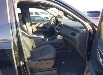 Chevrolet Suburban GMT900 2024 Chevrolet Suburban 2024, 5.3L, 4x4, Z71, od ubezpieczalni 5.3 Benzyna 355KM, zdjęcie 11