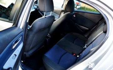 Mazda 2 III Hatchback 5d 1.5 SKY-G 90KM 2015 Mazda 2 Automat, Podgrzewane fotele, Czujniki parkowania tyl 1.5 Benzyna, zdjęcie 10