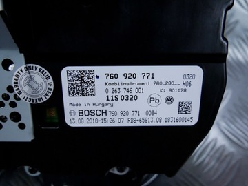 VW TOUAREG III licznik zegary 760920771
