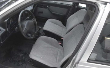 Opel Kadett E Sedan 1.4 i 60KM 1991 Opel Kadett Opel Kadett 1.4 GL 1.4 Benzyna 60KM, zdjęcie 8