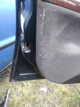 DVEŘE LEVÉ PŘEDNÍ LEVÝ OPEL VECTRA C Z20H 2002-2005