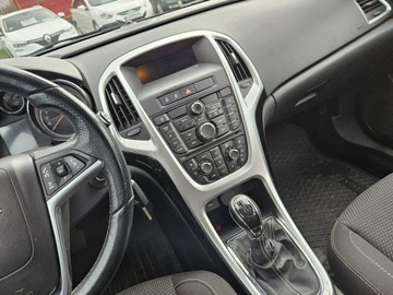 Opel Astra J Sports Tourer 1.4 Turbo ECOTEC 140KM 2012 Opel Astra 1,4 benzyna 140KM zarejestrowany, zdjęcie 10