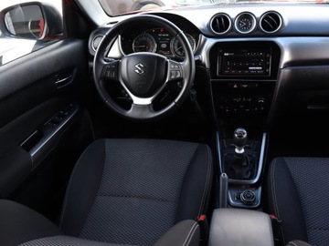 Suzuki Vitara III SUV Facelifting 1.4 BoosterJet 140KM 2019 Suzuki Vitara 1.4 BoosterJet, Salon Polska, 4X4, zdjęcie 6