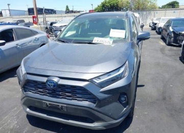 Toyota RAV4 V 2023 Toyota RAV4 2023, 2.5L, 4x4, HYBRID LIMITED, od ubezpieczalni 2.5 Benzyna, zdjęcie 4