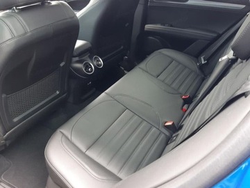 Alfa Romeo Stelvio SUV Facelifting 2023 2.0 GME Turbo 280KM 2025 ALFA ROMEO Stelvio Turbo Veloce Q4 Suv 2.0 (280KM) 2025, zdjęcie 9