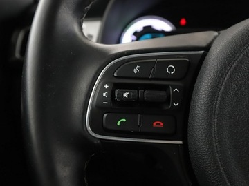 Kia Niro I Crossover 1.6 GDi Hybrid 141KM 2019 Kia Niro HEV półskóra navi kamera ACC LED, zdjęcie 31