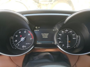 Alfa Romeo Giulia II Sedan Facelifting 2.0 Turbo 280KM 2021 Alfa Romeo Giulia Sport 2021 2.0l 2.0 Benzyna 280KM, zdjęcie 9