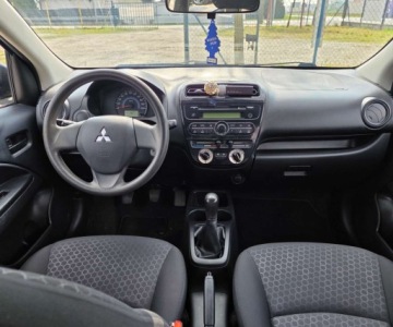 Mitsubishi Space Star 2015 Mitsubishi Space Star Mitsubishi Space Star II 1.0 1,0i Jak Nowy, oszczedn