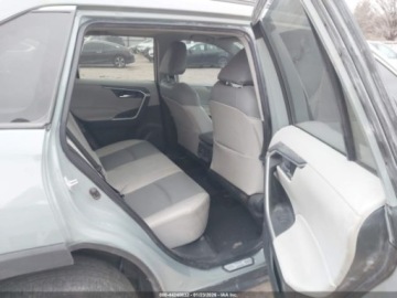 Toyota RAV4 V 2022 Toyota RAV4 2022 Toyota RAV4 XLE Premium FWD 2.5 Benzyna 203KM, zdjęcie 12