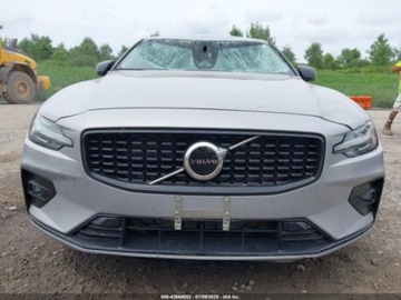 Volvo S60 III 2024 Volvo S60 B5 Core Dark Theme 2024 2.0l 2.0 Benzyna 247KM, zdjęcie 7