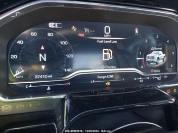  GMC Sierra 2024r., 1500 SLT, od ubezpieczalni 5.3 Benzyna 355KM, zdjęcie 10