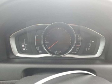 Volvo XC60 II 2017 Volvo XC 60 2017 VOLVO XC60 T5 DYNAMIC, silnik benzynowy 2.0 l 2.0 Benzyna, zdjęcie 8