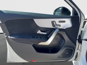 Mercedes Klasa A W177/V177 Sedan 2.0 250 224KM 2020 Mercedes-Benz A 250 250 Sedan - Pakiet AMG, Salon, zdjęcie 15