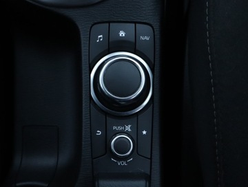 Mazda CX-3 Crossover 2.0 SKY-G 120KM 2017 Mazda CX-3 2.0 Skyactiv-G, Salon Polska, zdjęcie 16