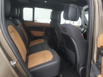 Land Rover Defender IV (L663) 2022 Land Rover Defender 2022 110 X V6 3.0 Benzyna 395KM, zdjęcie 10