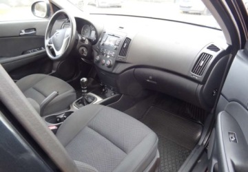 Hyundai i30 I CW 1.6 CRDi 115KM 2008 Hyundai i30 1.6crdi,klima,el.szyby,zarejes 1.6 Diesel 116KM, zdjęcie 14