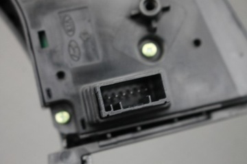 КНОПКА НА РУЛЕ МНОГОФУНКЦИОНАЛЬНАЯ SPORTAGE IV LIFT