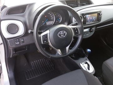 Toyota Yaris III Hatchback 5d Hybrid 100 74KM 2014 HYBRYDA-Alu-Automat-1.5, zdjęcie 32