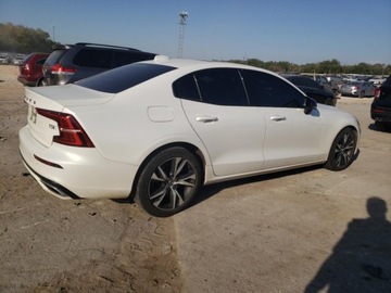 Volvo 2020 Volvo S60 T5 R-Design 2020 2.0l 2.0 Benzyna 250KM, zdjęcie 3