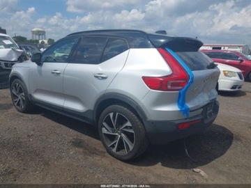 Volvo XC40 Crossover 2.0 T5 247KM 2019 Volvo XC 40 T5 Momentum 2019 2.0l 2.0 Benzyna 248KM, zdjęcie 3