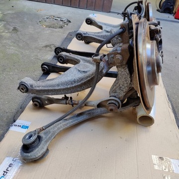 CITROEN C5III ПОЛНАЯ КОМПЛЕКТАЦИЯ, ЗАДНИЙ ЗАЖИМ