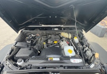 Jeep Wrangler III Unlimited Facelifting 2.8 DOHC I-4 Turbo CRD 200KM 2013 Jeep Wrangler 2.8 Diesel 200 KM 4XX4 Klimatyzacja Kabrio 2.8 Diesel 200KM, zdjęcie 12