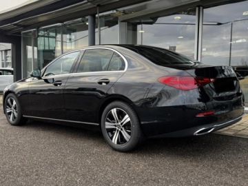 Mercedes Klasa C W206 Limuzyna 1.5 180 170KM 2025 MERCEDES-BENZ C Klasa 180 Avantgarde 1.5 (170KM) 2025, zdjęcie 2