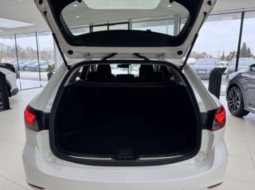 Mazda 6 III Sport Kombi Facelifting 2018 2.0 Skyactiv-G 165KM 2022 Mazda 6 SkyJoy Kamera 360 LED CarPlay Nawigacja HUD 2.0 165KM, zdjęcie 15