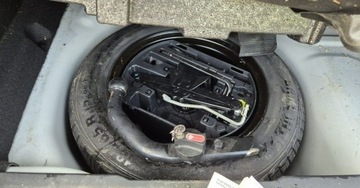 Peugeot 2008 I SUV Facelifting 1.2 PureTech 110KM 2018 Peugeot 2008 1.2 110KM Lifting Klimatronic Tempomat Nawigacja 1.2 Benzyna, zdjęcie 17