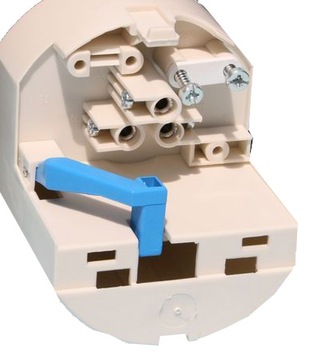 Розетка ПИТАНИЯ КАМЕРЫ 230 В 16 А CEE