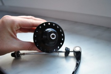 Втулка SHUTTER PRECISION PV-8 с динамо-машиной на 36 отверстий