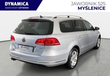 Volkswagen Passat B7 Variant 2.0 TDI CR DPF BlueMotion 140KM 2011 Volkswagen Passat Variant 2.0TDI 140KM M6 2011 r., Webasto, NAVI, przebieg, zdjęcie 7
