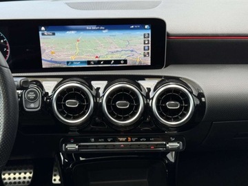 Mercedes Klasa A W177/V177 Hatchback 1.3 200 163KM 2019 Mercedes-Benz Klasa A A200 163KM 7G-DCT AMG-Line FULL Led SSU 1.3, zdjęcie 22