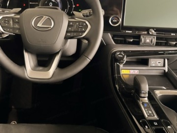Lexus NX II SUV Facelifting 2.5 450h+ 292KM 2026 LEXUS NX 450h+ Prestige AWD Suv 2.5 (292KM) 2026, zdjęcie 6