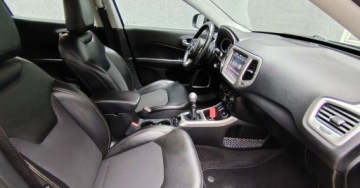 Jeep Compass II SUV 1.4 MultiAir 140KM 2017 Jeep Compass Jeep Compass 1.4 MultiAir Longitude 1.4 Benzyna 140KM, zdjęcie 14
