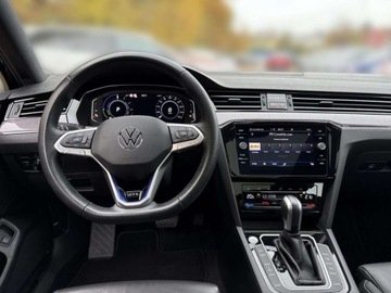 Volkswagen Passat B8 GTE Variant Facelifting 1.4 TSI Plug-In-Hybrid 218KM 2022 Volkswagen Passat Variant GTE Virtual Matrix Tempomat ACC NAPPA Led, zdjęcie 12