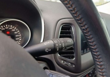 Jeep Compass II SUV 1.4 MultiAir 140KM 2019 Jeep Compass 1.4 TMair 140KM MT6 Longitude Mirroring SalonPL FVmarza 1.4, zdjęcie 29