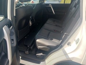 Toyota Land Cruiser VII Terenowy 3d 2.8 D-4D 177KM 2020 Toyota Land Cruiser LC 2.8 D-4D Invincible VI (201, zdjęcie 9