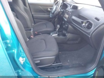 Jeep Renegade 2022 Jeep Renegade Altitude, 2022r., 4x4, 1.3L 1.3 Benzyna 177KM, zdjęcie 8