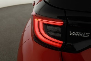 Toyota Yaris IV Hatchback 1.5 Dynamic Force 125KM 2023 Toyota Yaris 1.5 VVT-i, Salon Polska, Serwis ASO, zdjęcie 16