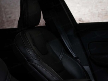 Volvo XC60 II Crossover Plug-In Facelifting 2.0 T8 455KM 2025 XC60 T8 Plug-In Hybrid AWD Ultra Black Edition 2.0 (455KM) 2025, zdjęcie 6