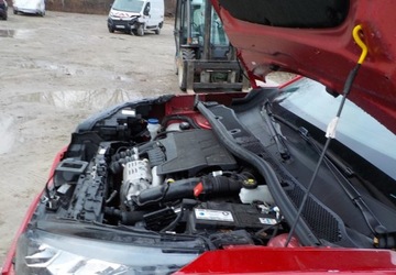 Peugeot 2008 II SUV 1.2 PureTech 100KM 2023 Peugeot 2008 Okazja 1.2 Benzyna 101KM, zdjęcie 8