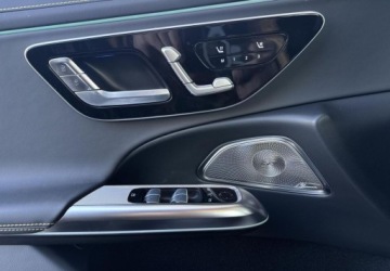 Mercedes Klasa E W214 2026 Mercedes-Benz Klasa E AMG E 53 Hybrid 4MATIC Kombi 3.0 Hybryda Plug-in, zdjęcie 25