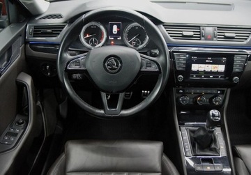 Skoda Superb III Kombi 1.8 TSI 180KM 2016 Skoda Superb Skory_Naglosnienie Canton_Panoramiczny dach 1.8 Benzyna, zdjęcie 19