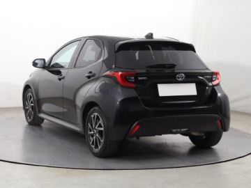 Toyota Yaris IV Hatchback 1.5 Hybrid Dynamic Force 116KM 2022 Toyota Yaris 1.5 VVT-i Hybrid, Salon Polska, zdjęcie 3